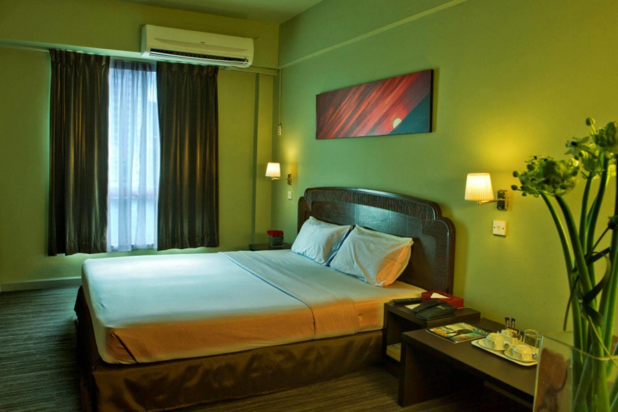 Hotel Ibis Styles Bukit Bintang 3*